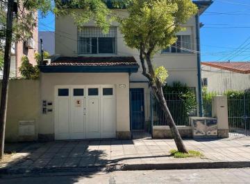 Casa · 241ha · 7 Ambientes · 4 Cocheras · Beccar, Casa Venta Excel Ubic Ideal 2 Familias o Reforma