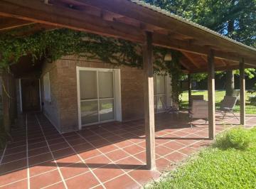 Casa · 186m² · 5 Ambientes · 1 Cochera · Casa Chalet en Venta en El Remanso, Exaltación de La Cruz, G. B. a. Zona Norte