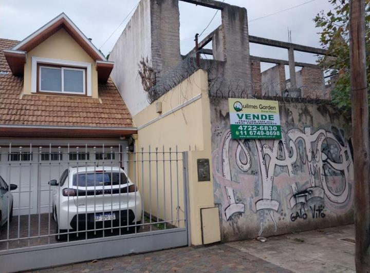 Terreno · 1050m²