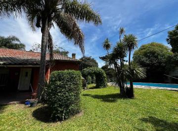 Casa · 300m² · 5 Ambientes · 4 Cocheras · Casa en Venta en El Cortijo San Miguel 1500 m Lote