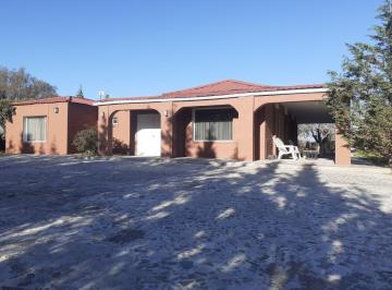 Casa · 235m² · 8 Ambientes · Casa en Puerto Madryn