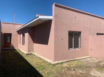 Casa de 5 ambientes, Villa Mercedes · Casa a Estrenar con 2 Dorm. en 255 m² en Venta en B° Origen