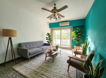 LIVING AMOBLADO.jpeg · Venta de Departamento 3 Ambientes con Balcón Corrido – Parque Patricios