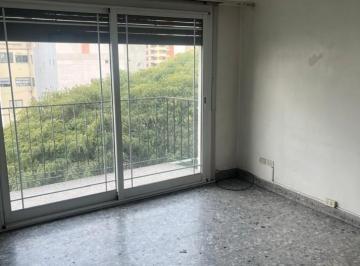 Departamento · 68m² · 3 Ambientes · Venta 3 Ambientes con Balcon Al Frente y Lavadero Excelente Ubicacion Apto Credito Bancario