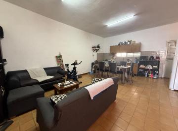 Casa · 195m² · 3 Ambientes · Venta Casa 2 Dorm. Barrio Bella Vista Rosario
