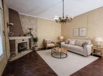 Casa · 204m² · 4 Ambientes · Venta Casa 2 Dorm. + Pileta en Fisherton