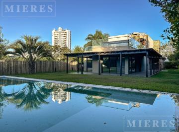 Casa · 395m² · 6 Ambientes · Casa en Venta en El Barrio Santa María de Tigre