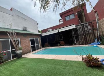 Casa · 170m² · 6 Ambientes · 2 Cocheras · Venta Casa 3 Dorm. con Pileta Barrio Industrial, rosario