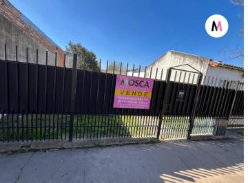 Casa · 70m² · 4 Ambientes · 3 Cocheras · Vendo Casa en Moreno Cerca Acceso Oeste con Parque y Pileta
