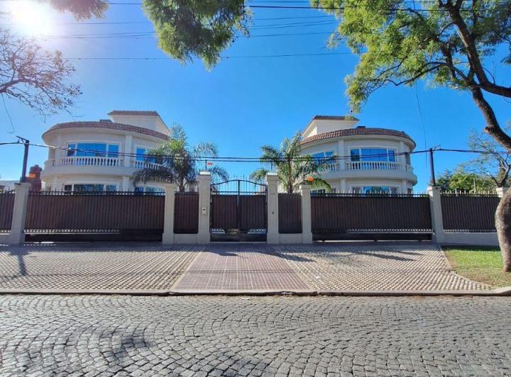 Departamento · 70m² · 4 Ambientes · 1 Cochera