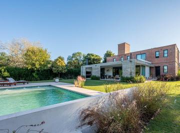 Foto · Casa Premium en Villa Allende