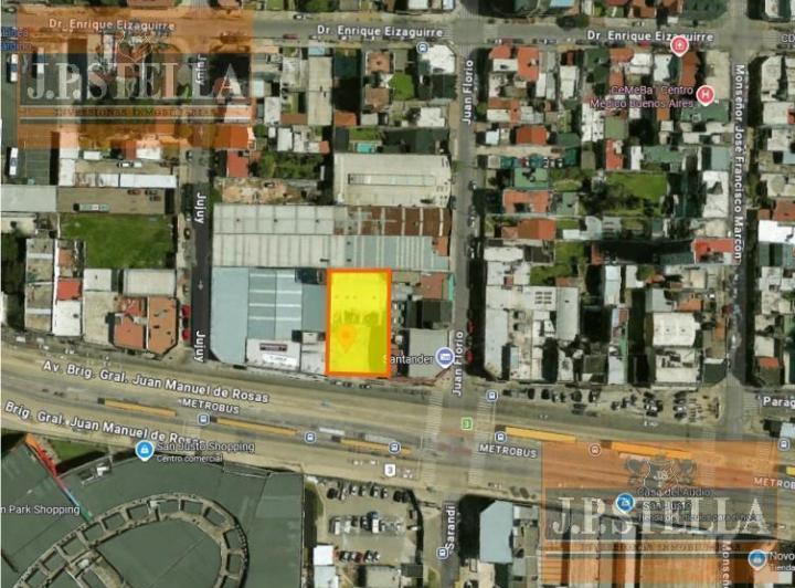 Terreno · 844m²