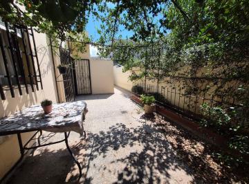 Departamento · 46m² · 5 Ambientes · B° Patricios - Depto PH - 2 Dorm con Patio - Venta
