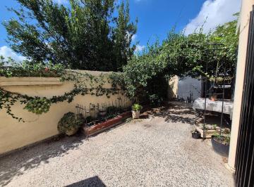 Departamento · 46m² · 5 Ambientes · B° Patricios - Depto PH - 2 Dorm con Patio - Venta