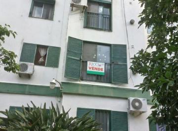 Departamento de 4 ambientes, Avellaneda · Confortable Departamento 4 Ambientes en Torre 10 de Wilde.
