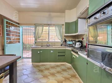 Casa · 285m² · 5 Ambientes · Casa en Venta en Villa Ballester - Cinco Ambientes - Zona Residencial