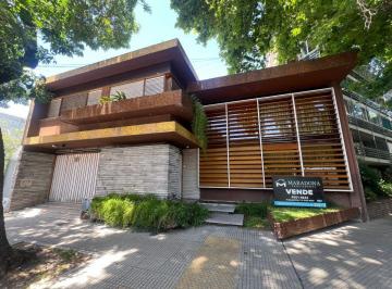 Casa de 8 ambientes, Villa Devoto · Casa Modernista en Lote 13 X 41 - Villa Devoto, 100 m de Plaza Arenales