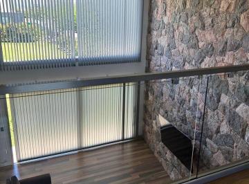 Casa · 452m² · 4 Ambientes · 4 Cocheras · Oportunidad! Casa en Country La Cascada de 4 Dorm. 490.000 Usd