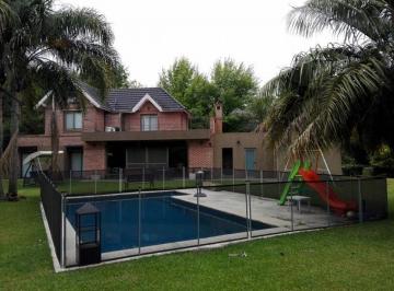 Casa de 6 ambientes, Ezeiza · Venta en Country Solar del Bosque. Canning - Casa de 6 Ambientes