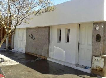 Casa de 5 ambientes, Córdoba · Casa en Venta, General Pueyrredón, 138 m² Cubiertos, Zona Tranquila