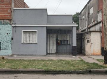 PH · 43m² · 3 Ambientes · PH Tipo Casa en Banfield Oeste - Terraza Amplia