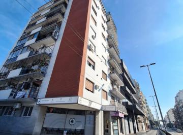 Departamento 69m² Alquiler  · Un 3 Ambientes Amplio y Fresco en Villa del Parque