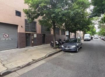 Depósito · 3350m² · 1 Ambiente · Excelente Depósito de 3.350 m² Cubiertos en Paternal. en Venta!