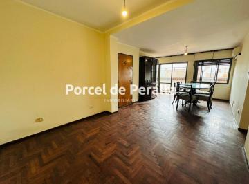 Departamento de 4 ambientes, Córdoba · Terraza Propia - Asador - Frente - Piso Alto