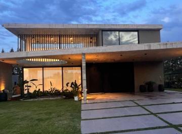 Casa de 6 ambientes, Ezeiza · Casa en Alquiler Anual en Barrio Privado Terralagos