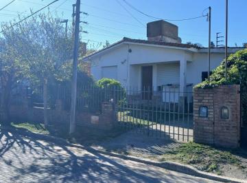 Casa · 369m² · 5 Ambientes · 1 Cochera · Casa - La Falda