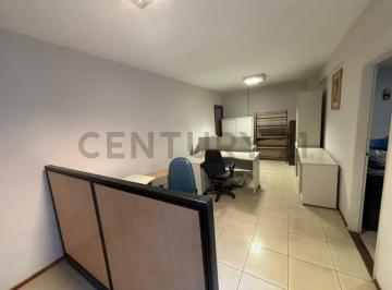 Oficina comercial · 27m² · 1 Ambiente · Oficina con Patio Exclusivo en San Nicolas – Ideal Profesional