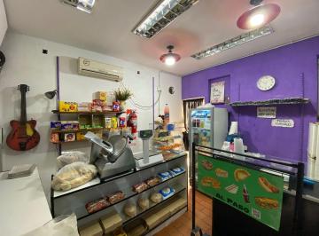 DEF-DEF-1935_2 · Local en Venta con Departamento 2 Ambientes
