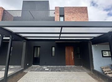 Casa · 113m² · 5 Ambientes · 1 Cochera · Duplex en Venta en Terrazas de Manantiales 2d 2b - a Estrenar!