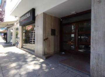 Departamento · 47m² · 2 Ambientes · Alquiler 24 Meses Zona Guemes Departamento Dos Ambientes a La Calle con Balcon Super Luminoso