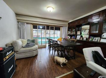 Departamento de 4 ambientes, Flores · Venta Departamento Flores 4 Ambientes con Cochera Zona Comercial