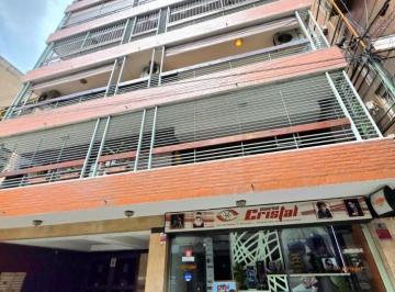 Departamento · 216m² · 6 Ambientes · 1 Cochera · C\ Junin 41 - Piso Completo Premium de 4d C/ Boble Balcon