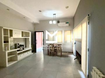 Casa · 570m² · 4 Ambientes · 2 Cocheras · Casa en Planta Baja Remodelada a Nuevo Ituzaingo