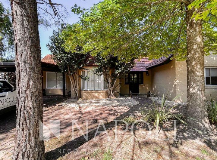 Casa · 140m² · 5 Ambientes · 1 Cochera