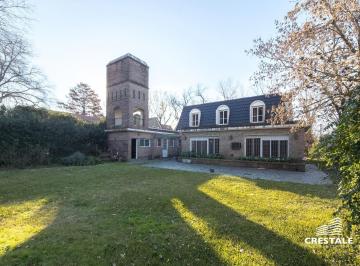 Casa · 450m² · 5 Ambientes · 2 Cocheras · Venta / Permuta - Casa 4 Dorm. con Jardín y Piscina - Fisherton, Rosario.
