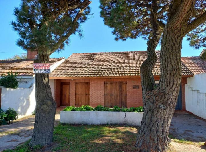Casa · 120m² · 4 Ambientes · 1 Cochera