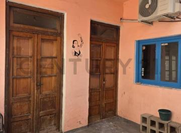 PH · 101m² · 4 Ambientes · Venta PH 4 Ambientes en Lanús Oeste – 2 Plantas con Patio