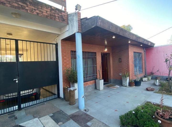 Casa · 140m² · 3 Ambientes · 1 Cochera