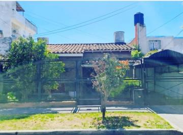 Casa · 120m² · 3 Ambientes · 1 Cochera · Casa en Venta de 3 Ambientes en San Miguel