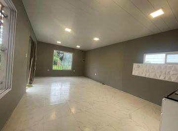 Casa · 80m² · 3 Ambientes · 6 Cocheras · Zarate - Oportunidad Casa Nueva con Amplio Terreno