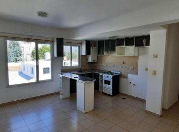 MED-MED-62_2 · Departamento 1 Dormitorio con Cochera en Alquiler