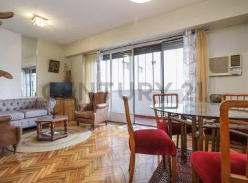 Departamento · 60m² · 3 Ambientes · Alquiler Departamento Semipiso de Categoría 3 Ambientes en Recoleta con Balcón