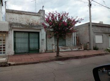 Casa de 3 ambientes, San Lorenzo · Venta Casa a Reciclar con Gran Terreno (San Lorenzo)