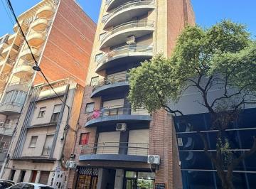 Departamento · 91m² · 4 Ambientes · Departamento de 3 Dorm. en Centro