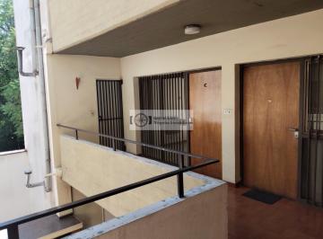 Departamento · 70m² · 5 Ambientes · 1 Cochera · Venta Depto 6ta Secc J a Calle 727. 3 Dorm Miuu Amplio 1° Piso con Cochera