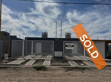 Casa · 78m² · 3 Ambientes · 1 Cochera · Venta Casa 2 Dorm. a Estrenar - Primaterra - Centenario/neuquén